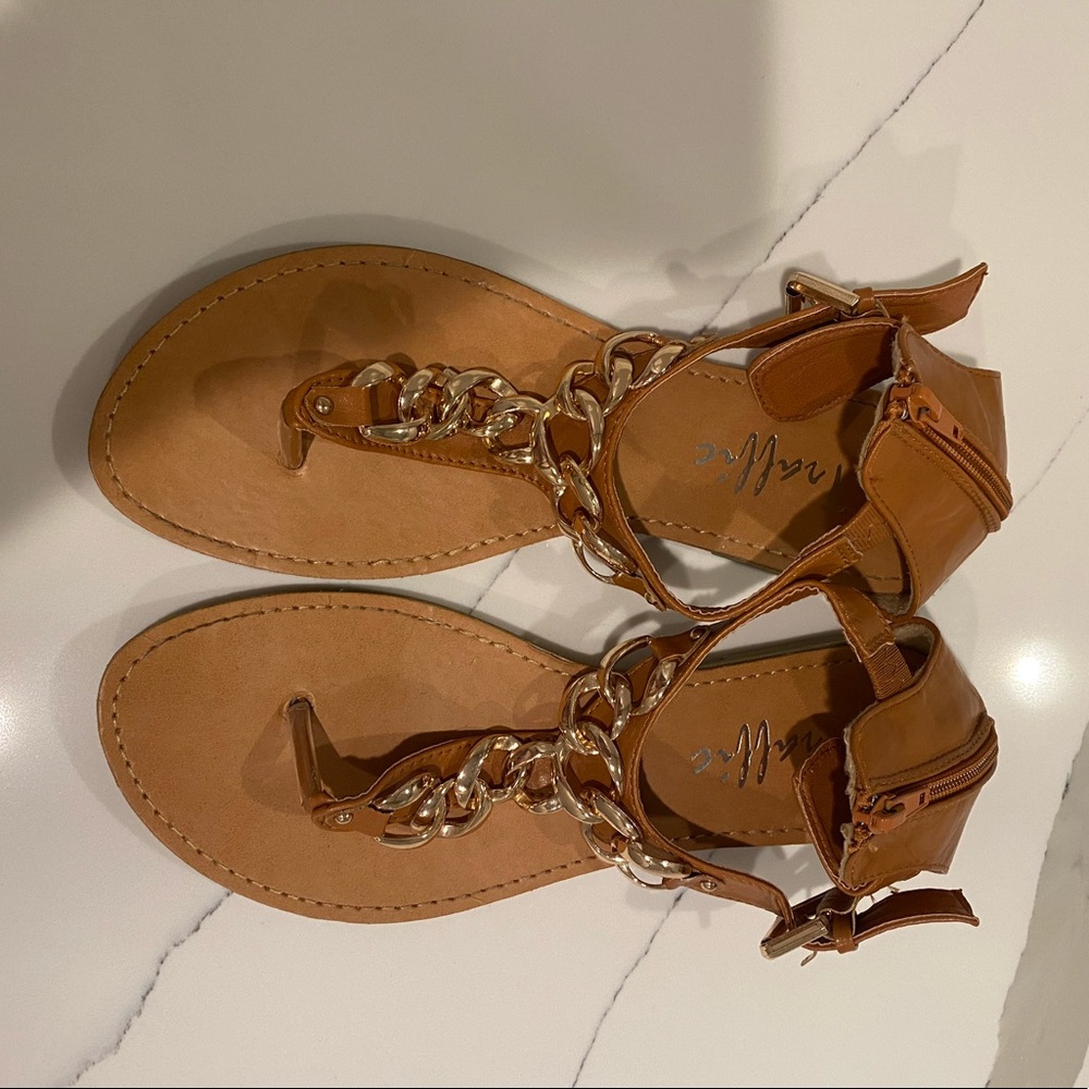GOLD CHAIN SANDALS!